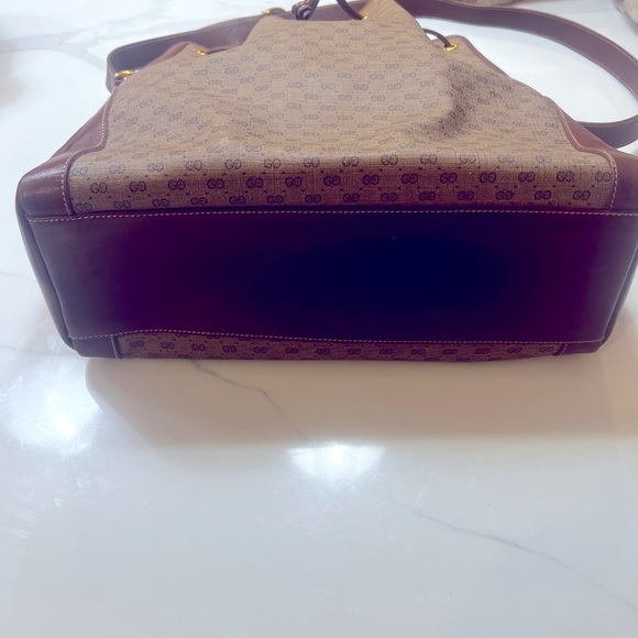 Authentic vintage Gucci bucket bag. In pristine condition. Micro GG. - Picture 5 of 11
